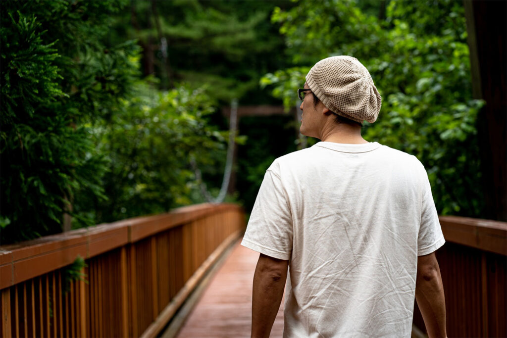 外構工事を行う職人のイメージ写真